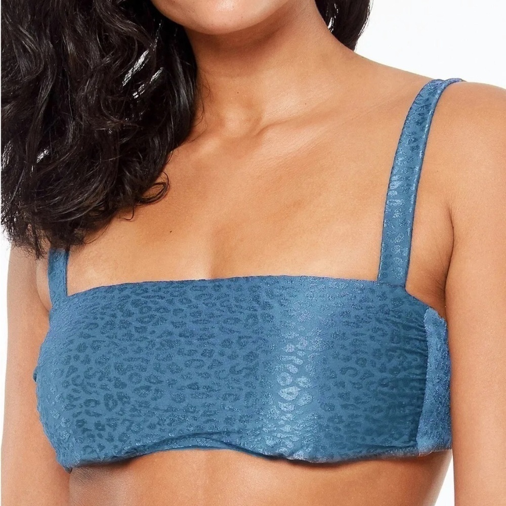 Bar III Satin Cheetah Bikini Top, Blue, Small